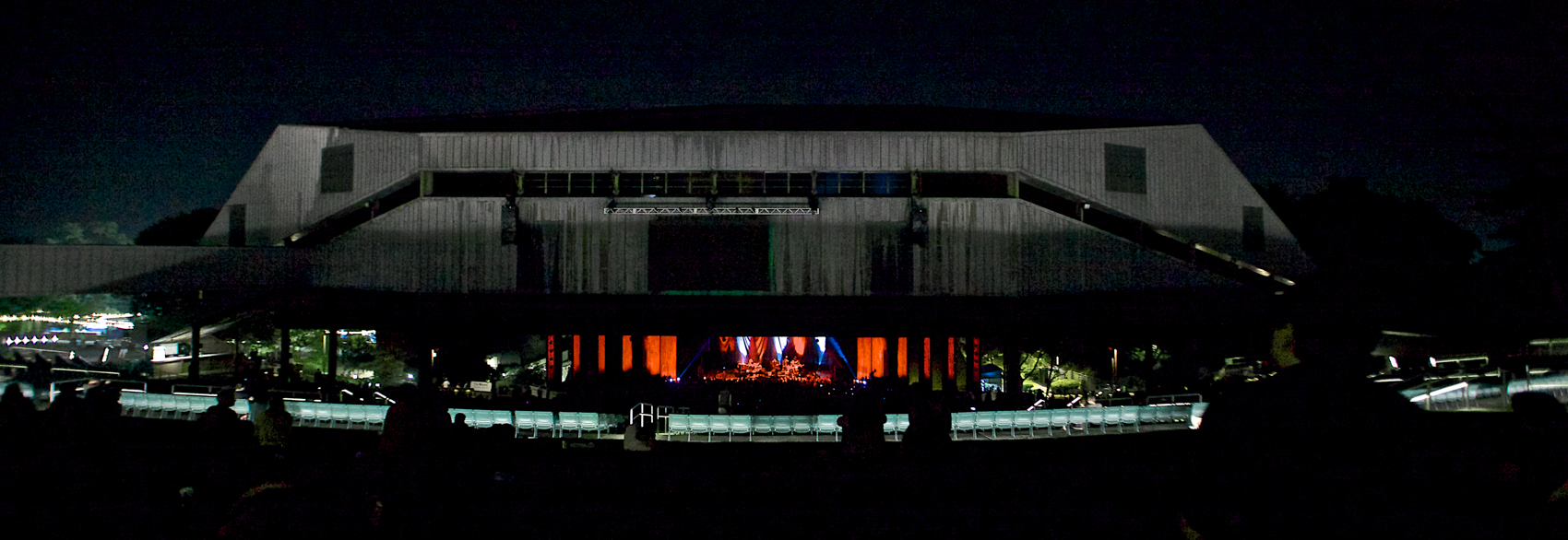 Push the Sky Away tour
The Mann Center
Philadelphia, Pa
July 25, 2014

DerekBrad.com